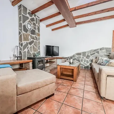 شقة 3 Bedroom In Nerja. *