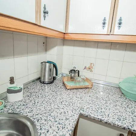 3 Bedroom In Nerja. 内尔哈