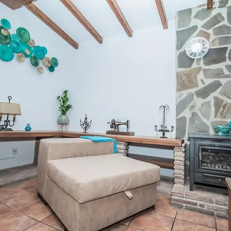 3 Bedroom In Nerja. شقة