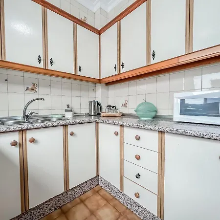 3 Bedroom In Nerja. شقة نيرخا
